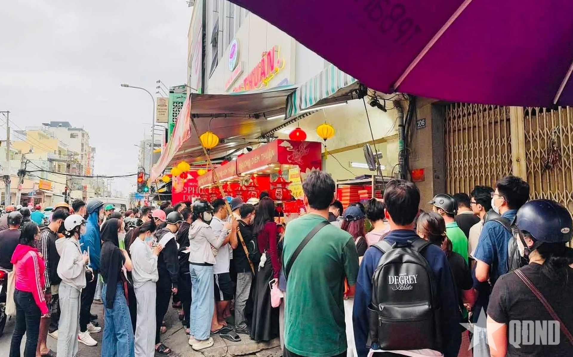 TP Hồ Chí Minh: Bánh trung thu vào mùa, đa dạng kênh mua sắm